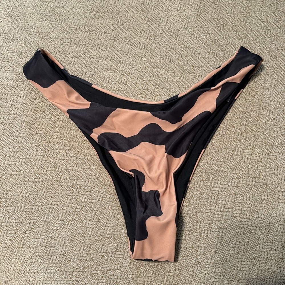 SHEIN cowprint bikini with sarong/skirt - Picture 7 of 12